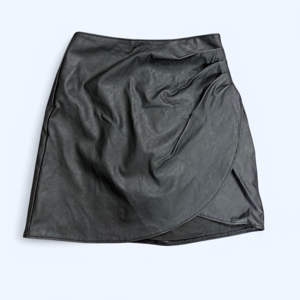 Abercrombie & Fitch Black Mini Skirt